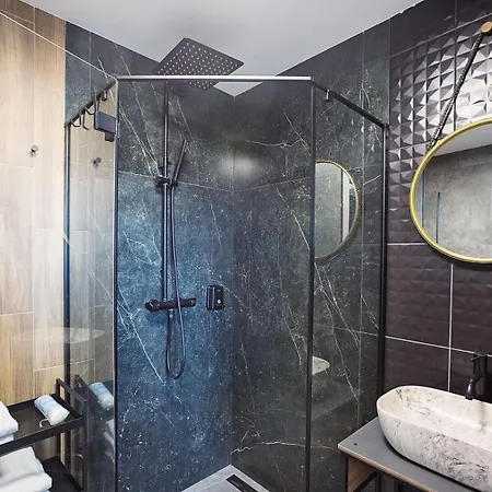 Loft Gryfita - Butikowy Z Kominkiem, Blisko Plazy, 2-poziomowy Apartment Szczecinek