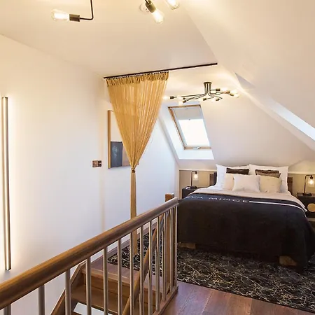 Loft Gryfita - Butikowy Blisko Plazy, 2-poziomowy Apartamento