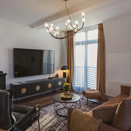 Loft Gryfita - Butikowy Blisko Plazy, 2-poziomowy Apartamento Szczecinek