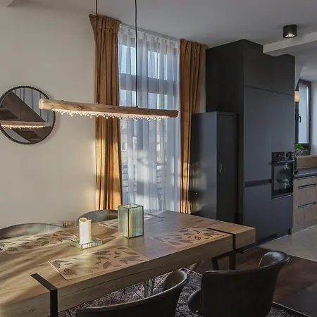 Apartamento Loft Gryfita - Butikowy Blisko Plazy, 2-poziomowy