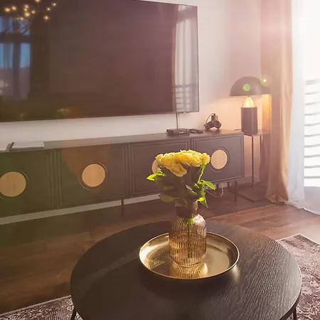 Loft Gryfita - Butikowy Blisko Plazy, 2-poziomowy Apartamento Szczecinek