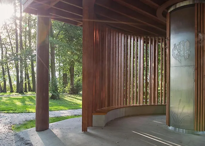 Loft Gryfita - Butikowy Z Kominkiem, Blisko Plazy, 2-poziomowy Apartamento Szczecinek